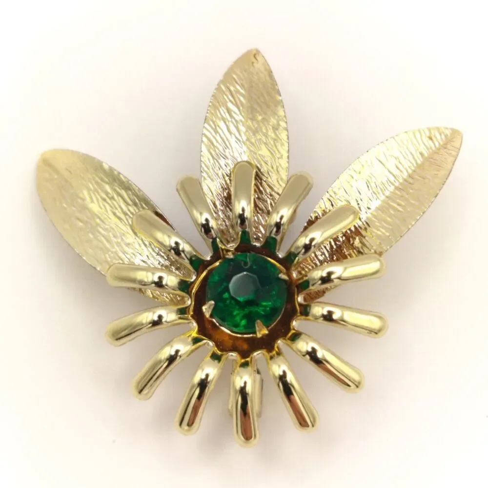 Green Stone Flower Gold Tone Vintage Pin Brooch